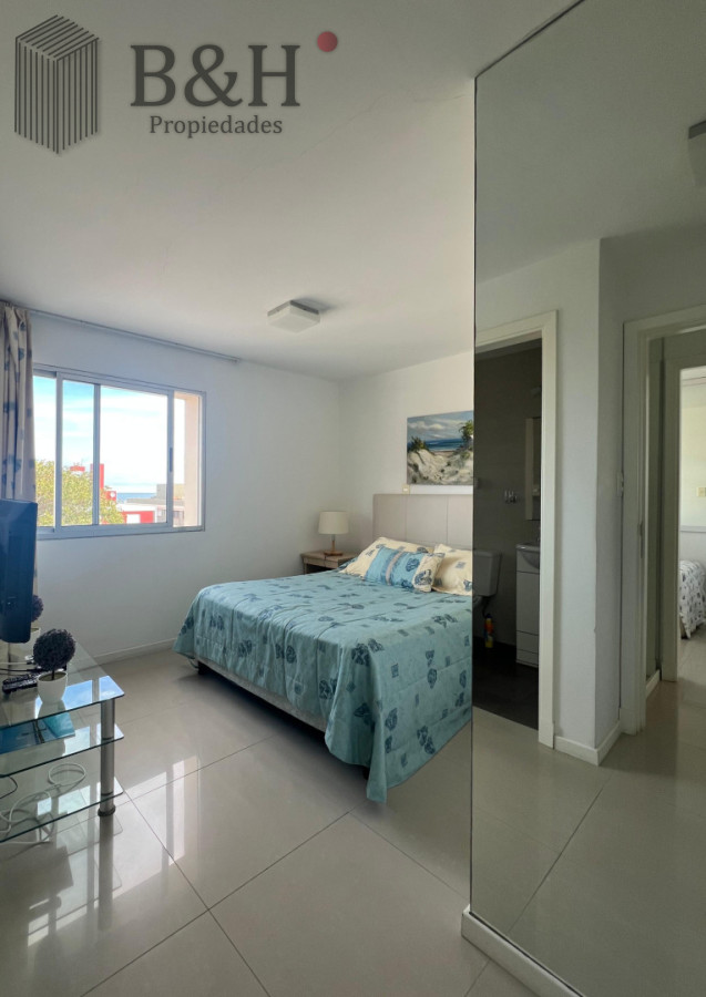 Apartamento ID.6389 - Exclusivo apartamento de 2 dormitorios con parrillero propio. Punta del Este. 