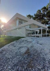 Casa de 4 dormitorios, en barrio privado, Solanas Country, Punta Ballena