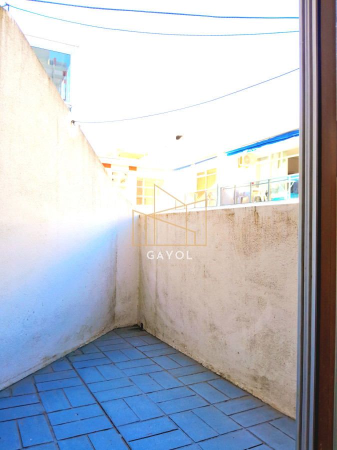 Apartamento ID.491 - Oportunidad de negocio! Apartamento de 2 dormitorios y 2 baños con bajos gastos! 