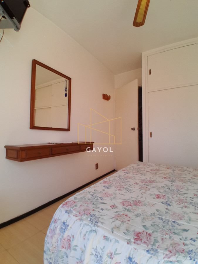 Apartamento ID.491 - Oportunidad de negocio! Apartamento de 2 dormitorios y 2 baños con bajos gastos! 