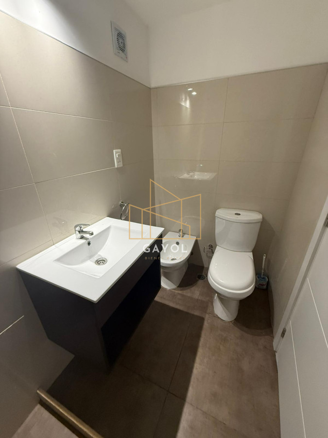 Apartamento ID.783 - Amplio apartamento de 3 dormitorios y 2 baños, ideal para vivir todo el año o para renta.