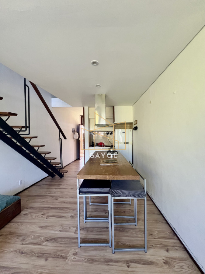 Apartamento ID.1233 - Apartamento en venta de 1 dormitorio y medio. Playa mansa. Punta del Este.