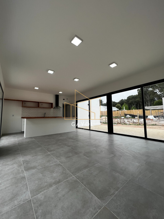 Casa ID.488 - Casa a estrenar de 2 dormitorios, patio con parrillero. Construcción tradicional.