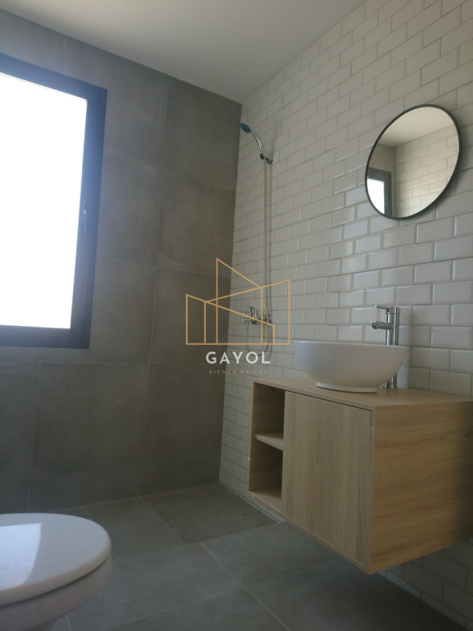 Casa ID.488 - Casa a estrenar de 2 dormitorios, patio con parrillero. Construcción tradicional.