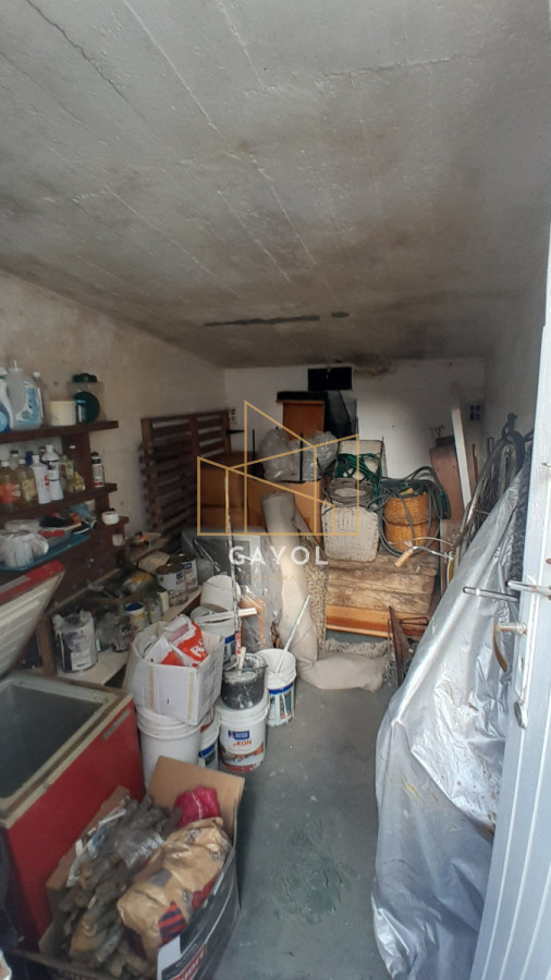 Casa ID.836 - Se vende casa, en excelente ubicación.