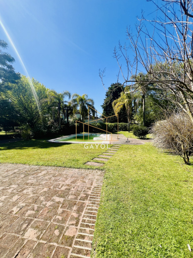 Casa ID.1531 - Casa en alquiler de verano en Jardines de Córdoba - Punta del Este