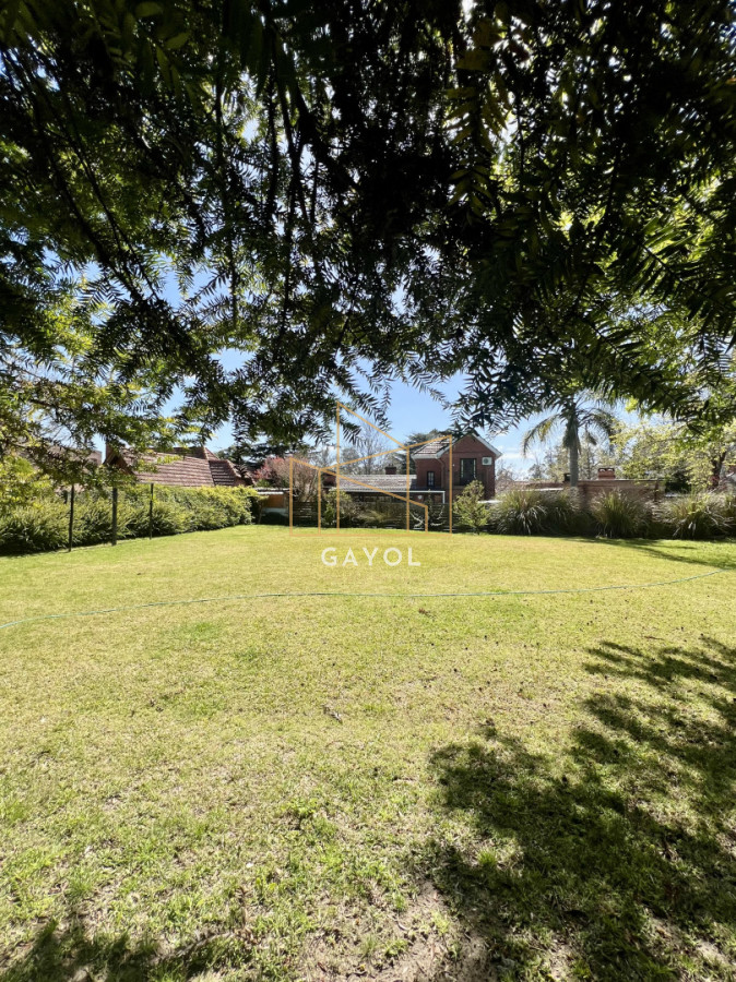 Casa ID.1531 - Casa en alquiler de verano en Jardines de Córdoba - Punta del Este
