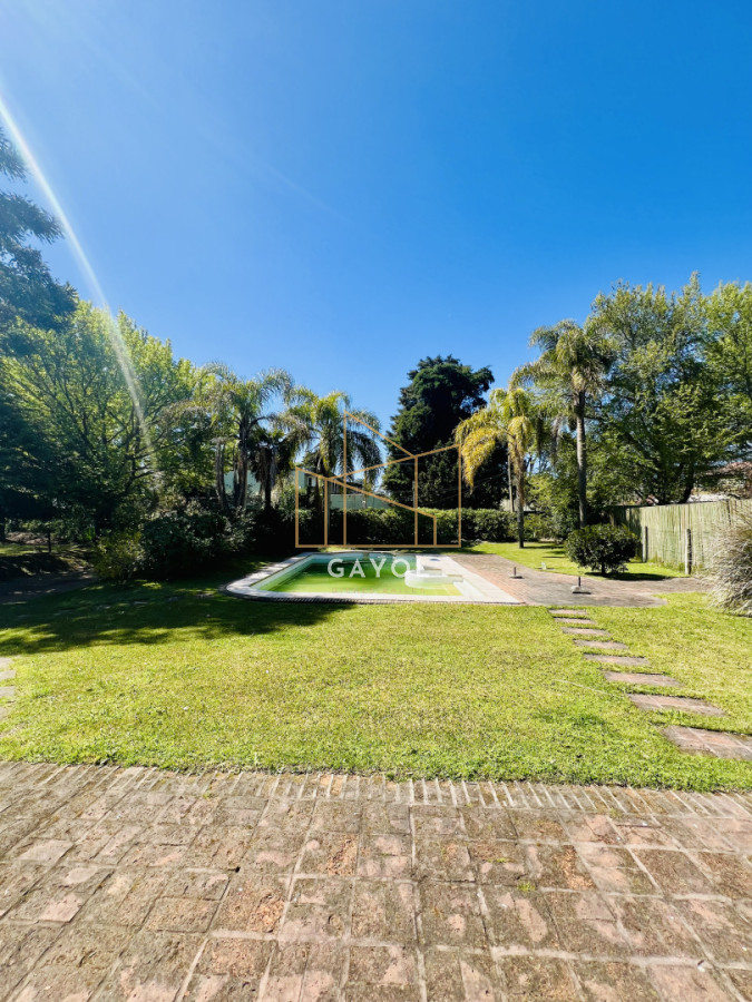 Casa ID.1531 - Casa en alquiler de verano en Jardines de Córdoba - Punta del Este