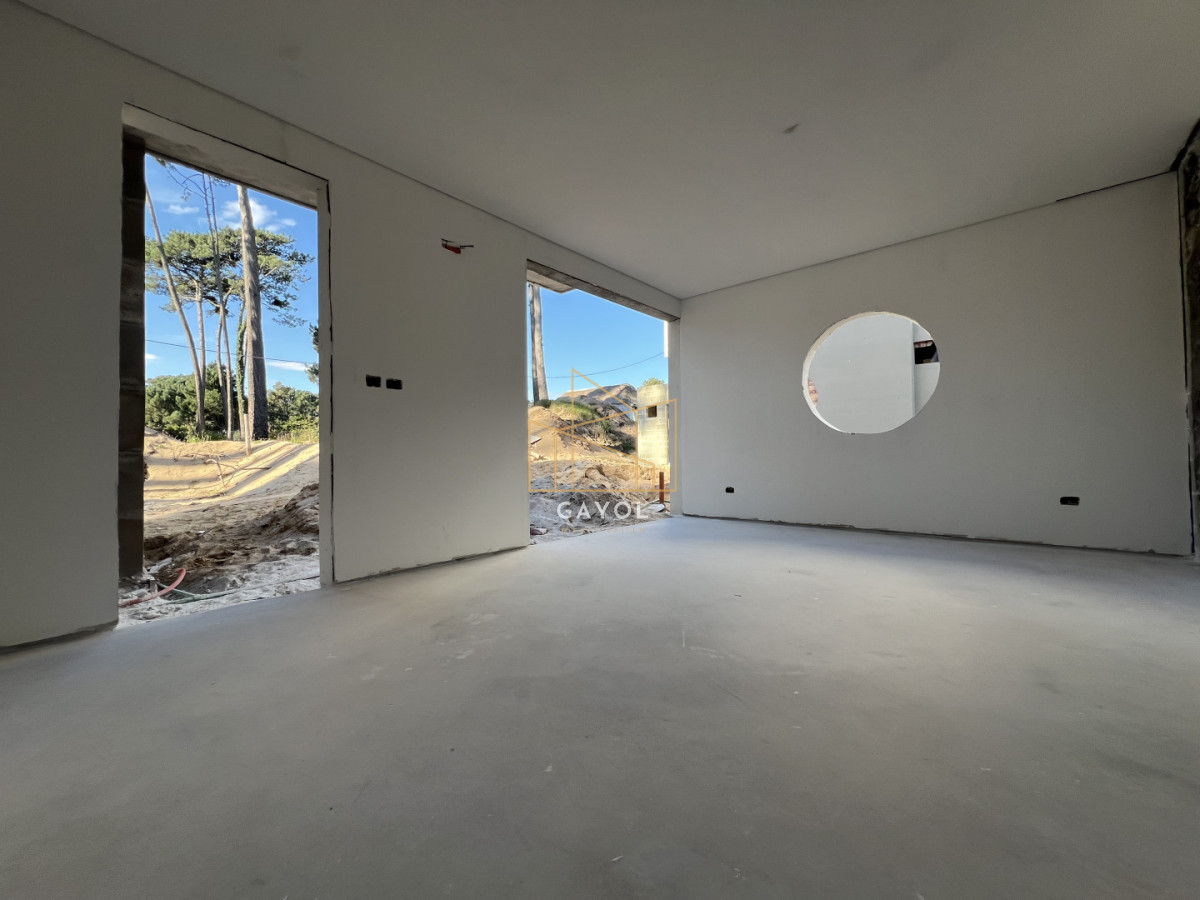 Casa ID.1527 - Casa a estrenar en Pinares. Punta del Este 