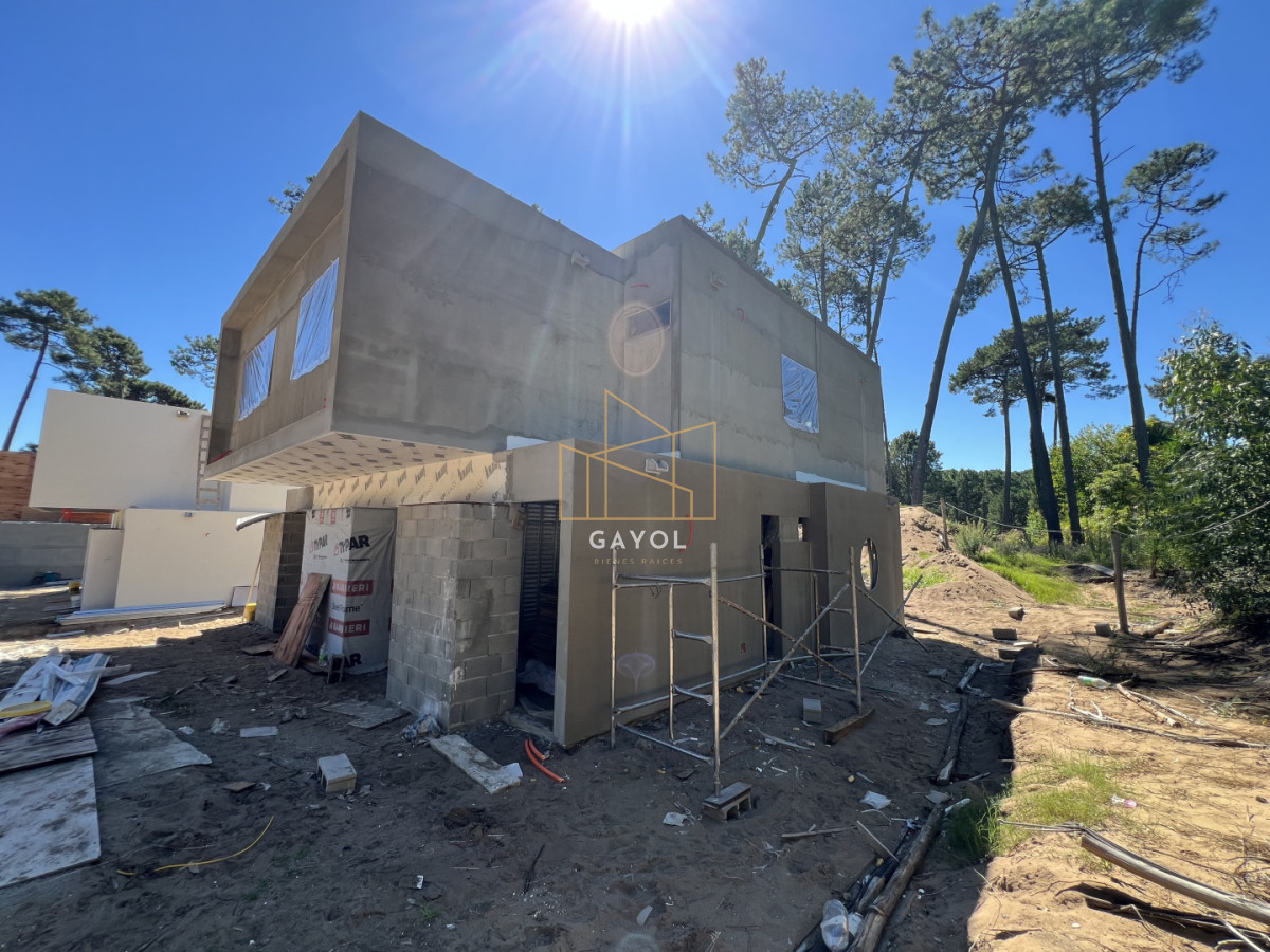 Casa ID.1527 - Casa a estrenar en Pinares. Punta del Este 