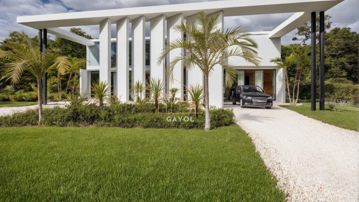 Casa ID.839 - Casa en venta en Solanas Country, construcción de hormigón armado, con piscina climatizada. 