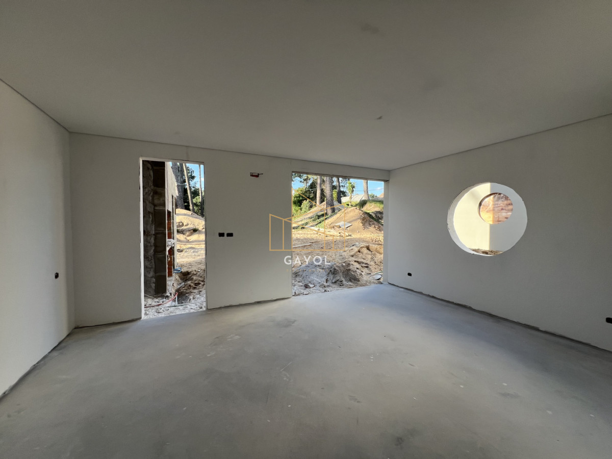 Casa ID.1528 - Casa a estrenar en Pinares. Punta del Este 