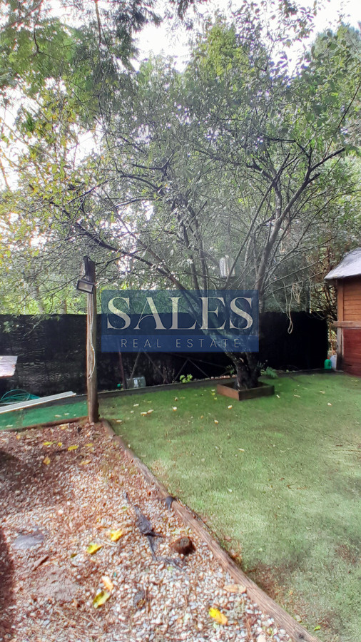 Casa ID.1312 - Se vende casi a estrenar, en Jardines de Córdoba. PUNTA DEL ESTE 
