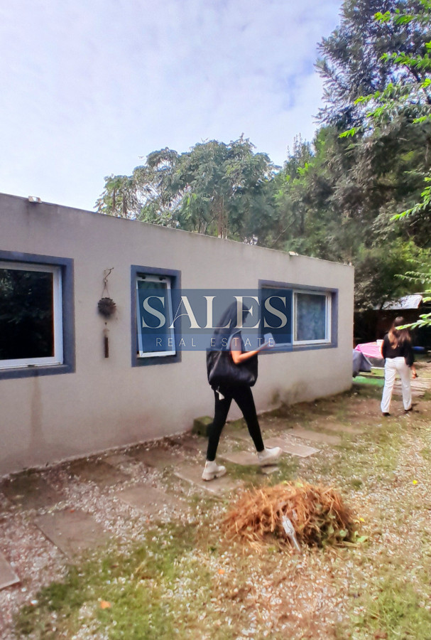Casa ID.1312 - Se vende casi a estrenar, en Jardines de Córdoba. PUNTA DEL ESTE 
