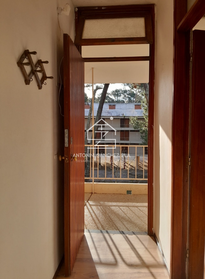 Apartamento ID.4488 - Apartamento en venta de 1 dormitorio y medio. Playa mansa. Punta del Este.
