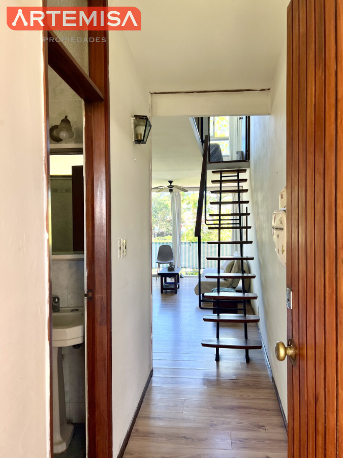 Apartamento ID.921 - Apartamento en venta de 1 dormitorio y medio. Playa mansa. Punta del Este.