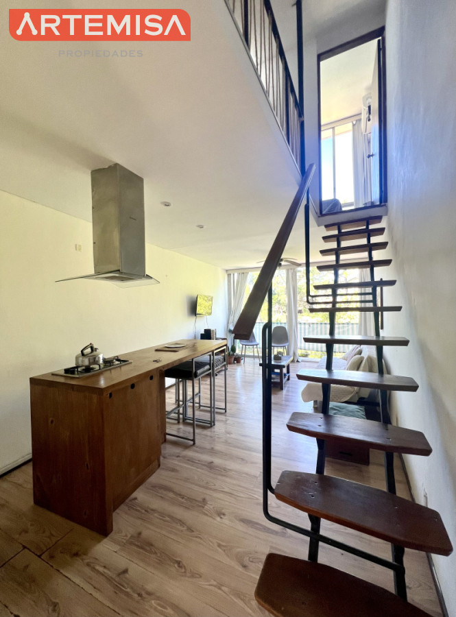 Apartamento ID.921 - Apartamento en venta de 1 dormitorio y medio. Playa mansa. Punta del Este.