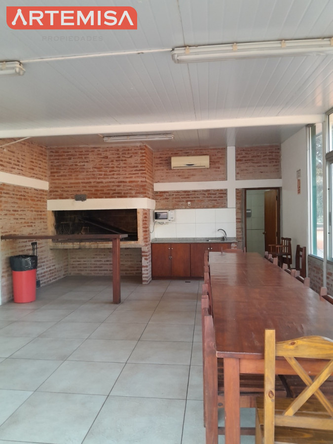 Apartamento ID.921 - Apartamento en venta de 1 dormitorio y medio. Playa mansa. Punta del Este.