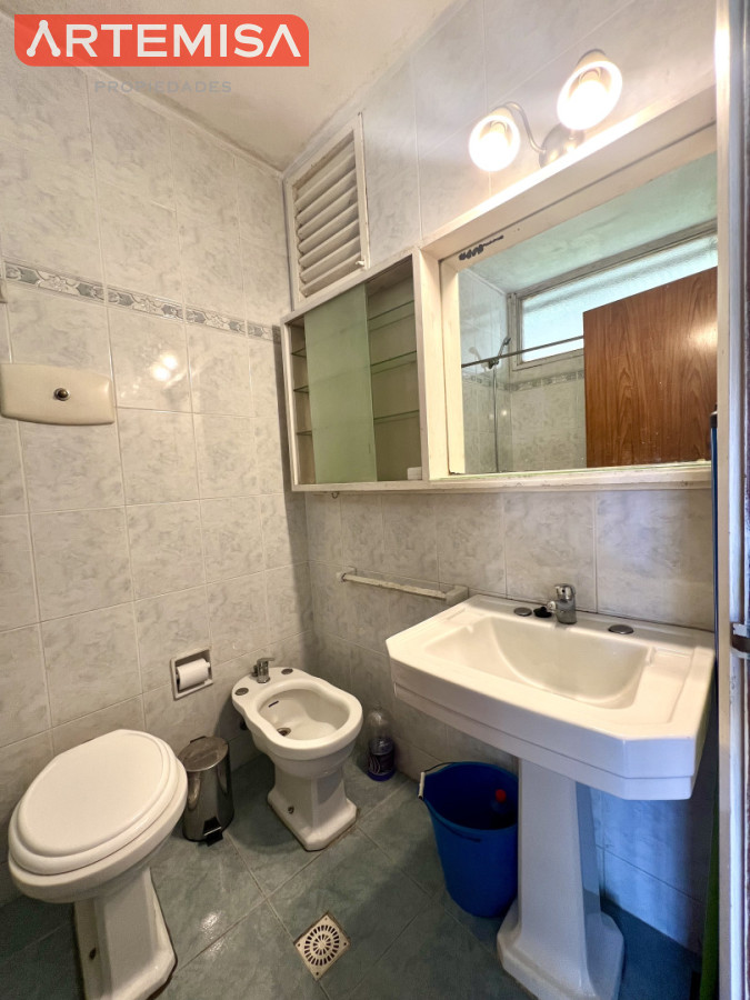 Apartamento ID.921 - Apartamento en venta de 1 dormitorio y medio. Playa mansa. Punta del Este.