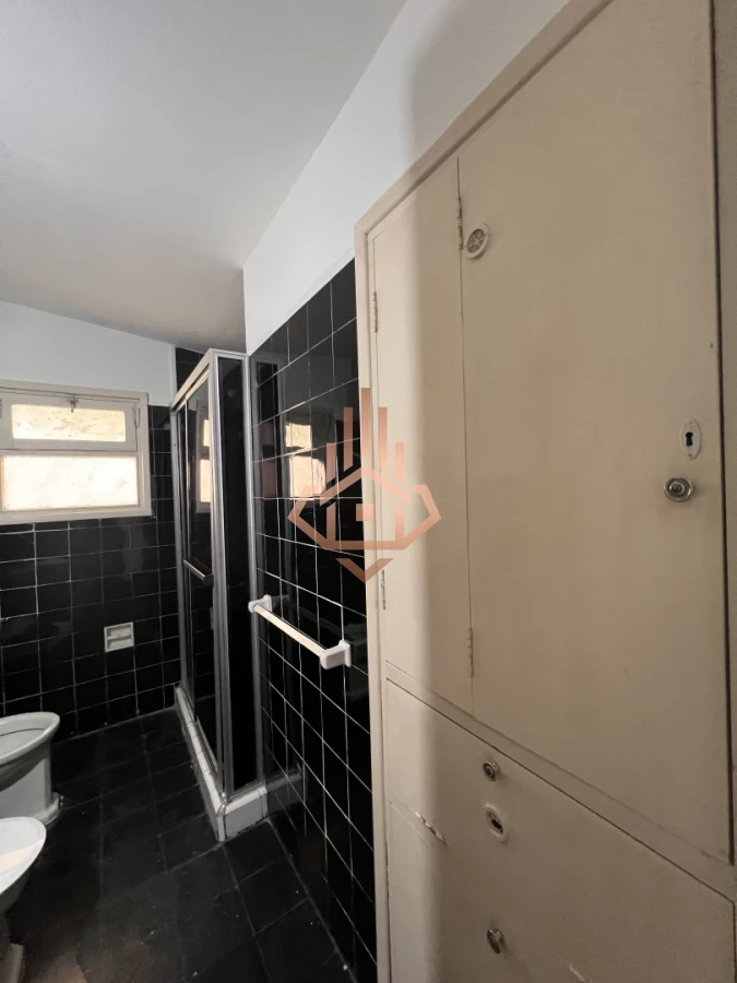 Amplia casa en Cantegril, Punta del Este. 509m2 construidos y 2000 de terreno.