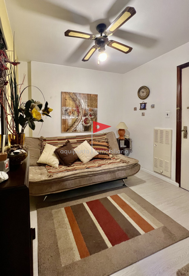Apartamento ID.138 - Apartamento en venta, oportunidad en Península, Punta del Este. 