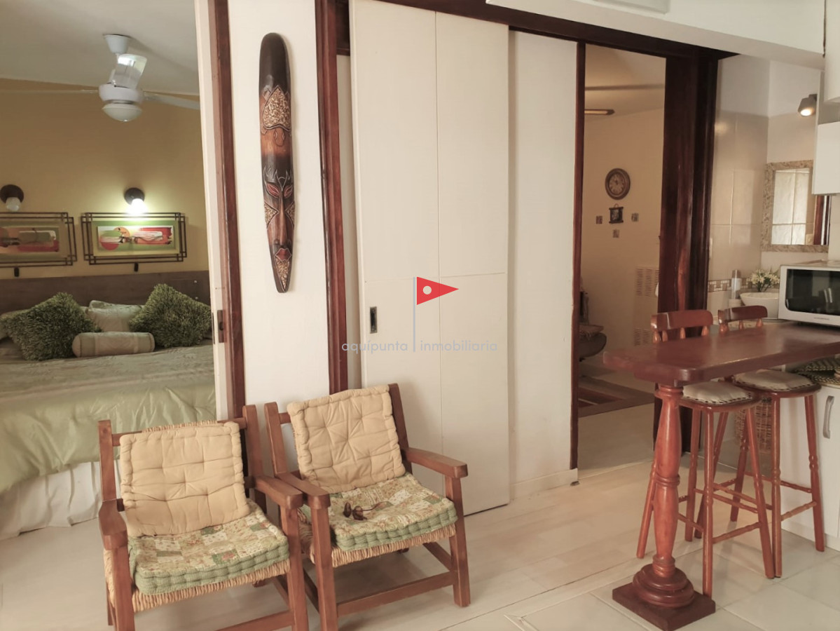 Apartamento ID.138 - Apartamento en venta, oportunidad en Península, Punta del Este. 