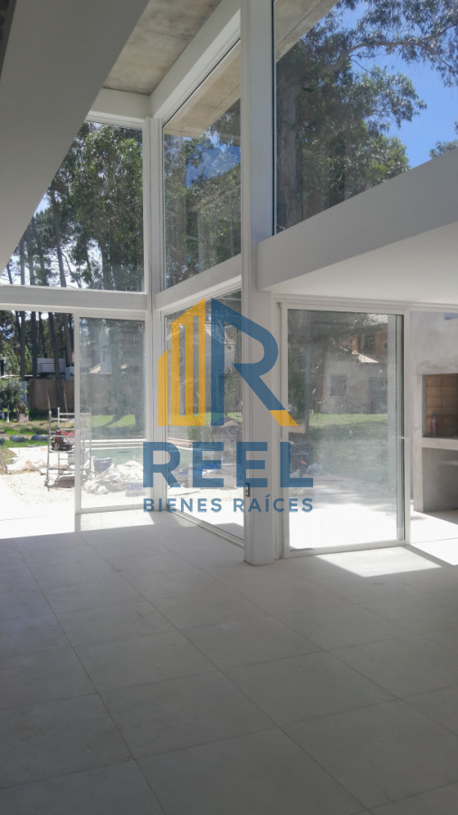 Casa ID.64 - Casa a estrenar, precio en pozo. Barrio Privado Solanas. Punta Ballena.