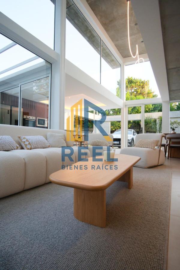 Casa ID.64 - Casa a estrenar, precio en pozo. Barrio Privado Solanas. Punta Ballena.