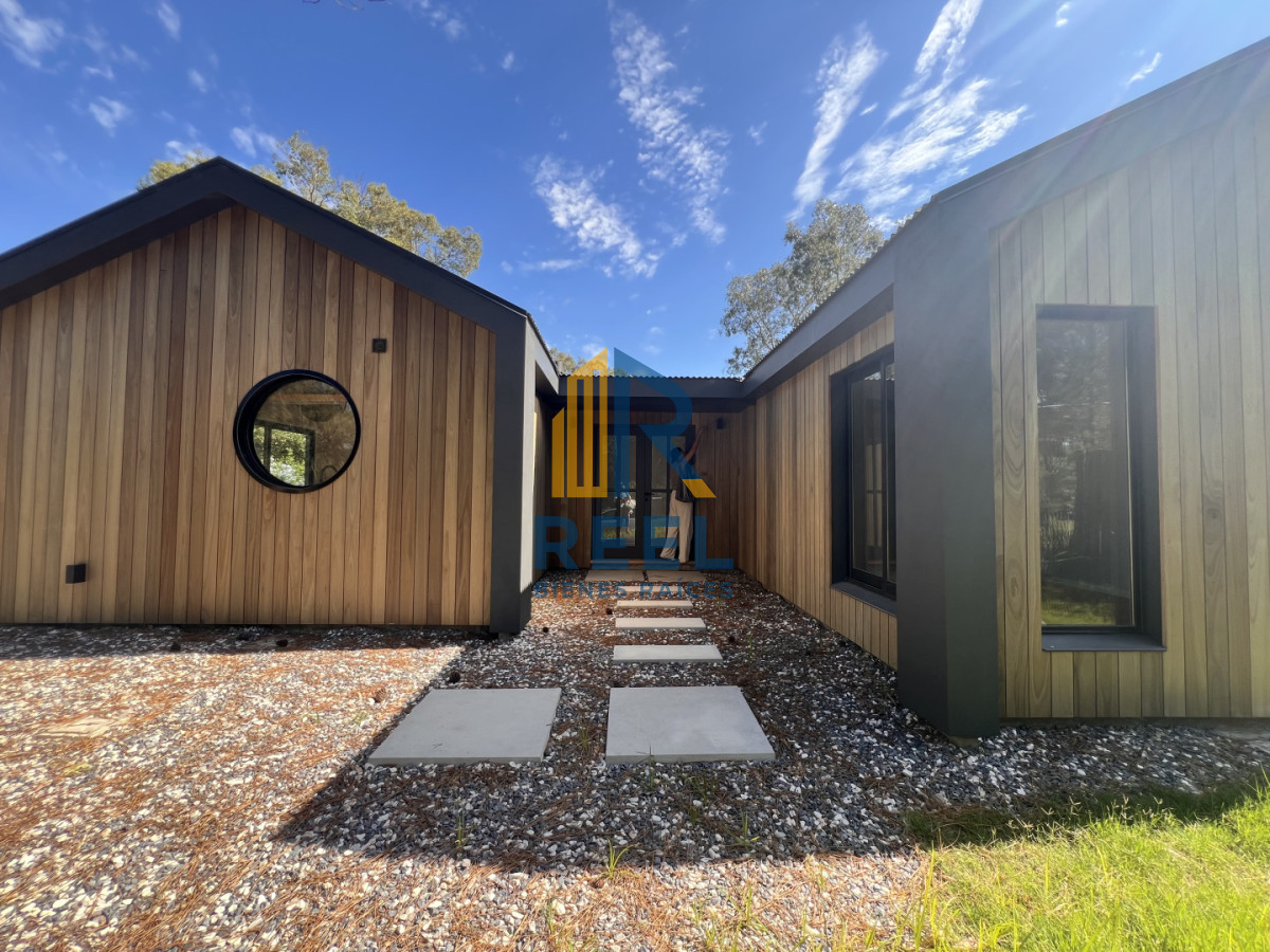 Casa ID.65 - Casa a estrenar, proyecto en obra, entrega en octubre 2025. La Barra. Maldonado