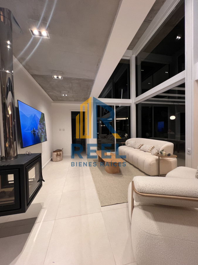 Casa ID.64 - Casa a estrenar, precio en pozo. Barrio Privado Solanas. Punta Ballena.