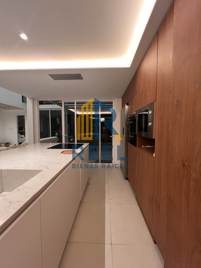 Casa ID.64 - Casa a estrenar, precio en pozo. Barrio Privado Solanas. Punta Ballena.