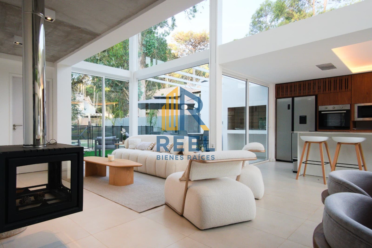 Casa ID.64 - Casa a estrenar, precio en pozo. Barrio Privado Solanas. Punta Ballena.