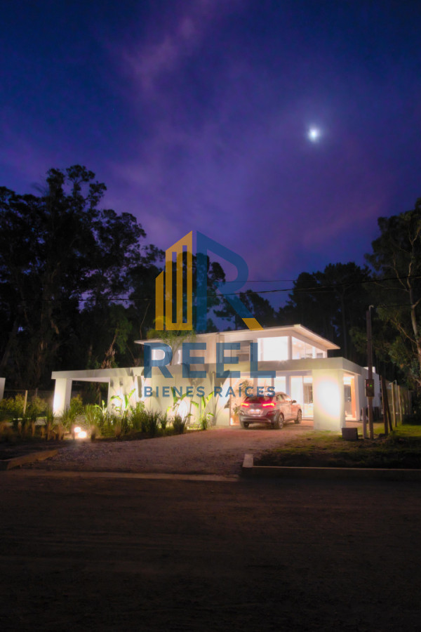 Casa ID.64 - Casa a estrenar, precio en pozo. Barrio Privado Solanas. Punta Ballena.