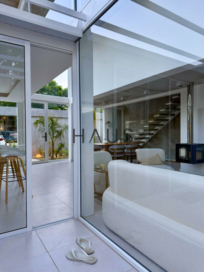 Casa ID.193 - Casa a estrenar, precio en pozo. Barrio Privado Solanas. Punta Ballena.