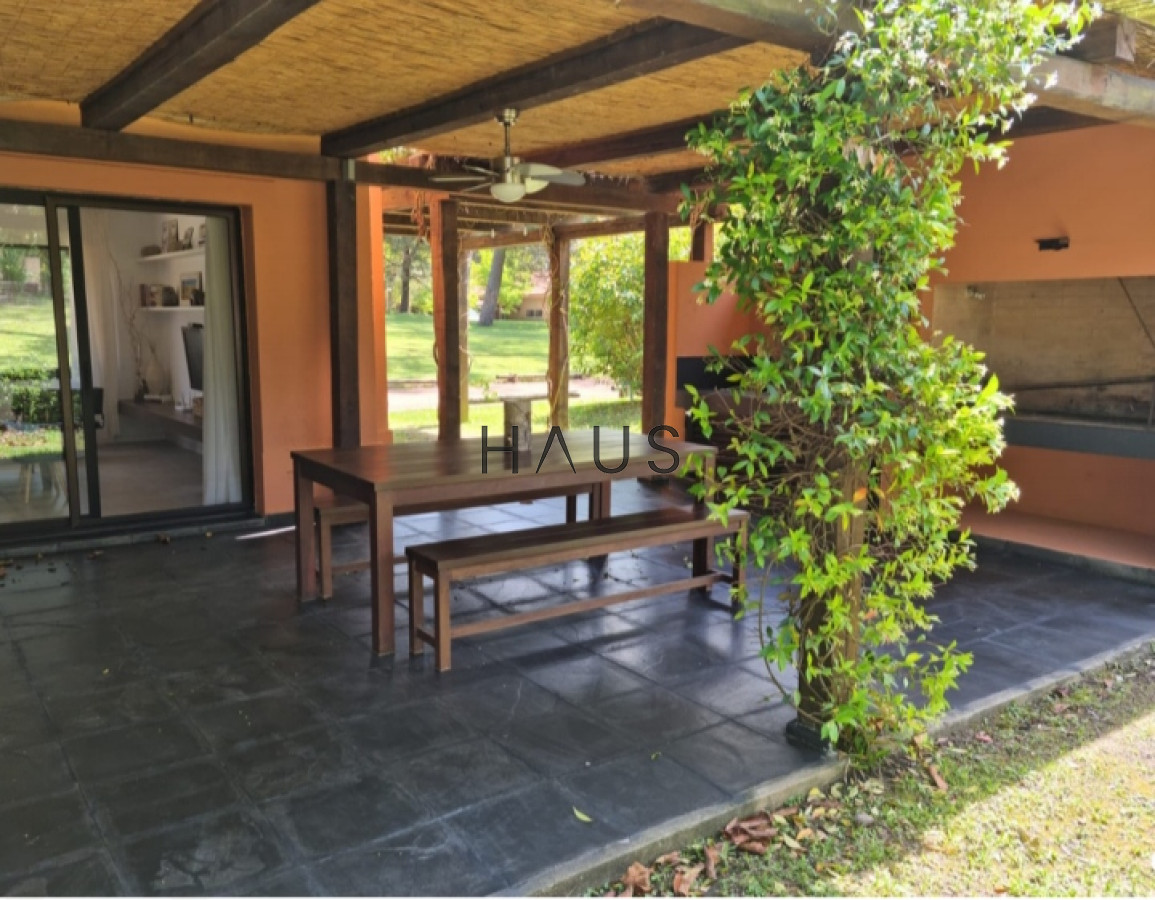 Casa ID.574 - Amplia casa en barrio privado. Punta del Este 