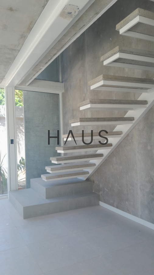 Casa ID.193 - Casa a estrenar, precio en pozo. Barrio Privado Solanas. Punta Ballena.