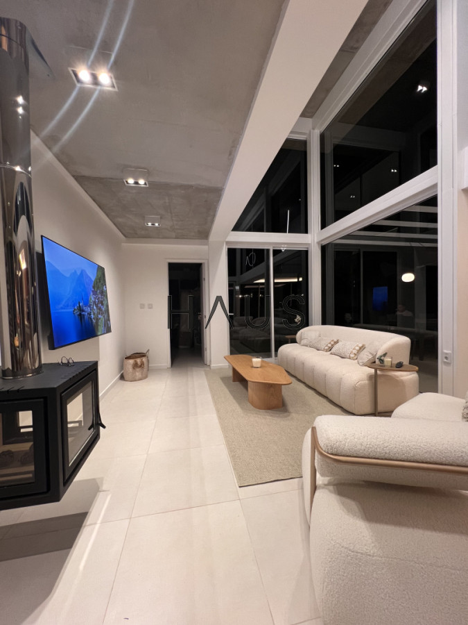 Casa ID.193 - Casa a estrenar, precio en pozo. Barrio Privado Solanas. Punta Ballena.