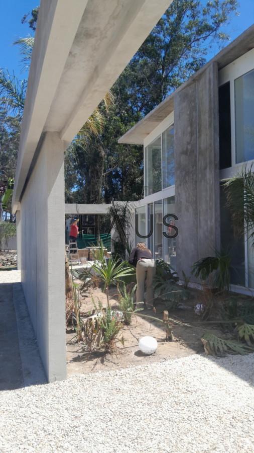 Casa ID.193 - Casa a estrenar, precio en pozo. Barrio Privado Solanas. Punta Ballena.