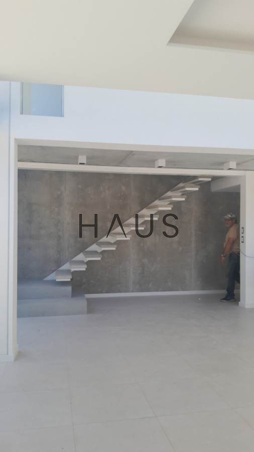 Casa ID.193 - Casa a estrenar, precio en pozo. Barrio Privado Solanas. Punta Ballena.