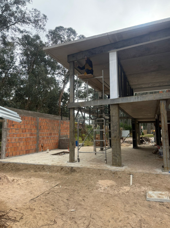 Casa ID.193 - Casa a estrenar, precio en pozo. Barrio Privado Solanas. Punta Ballena.