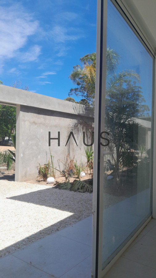 Casa ID.193 - Casa a estrenar, precio en pozo. Barrio Privado Solanas. Punta Ballena.