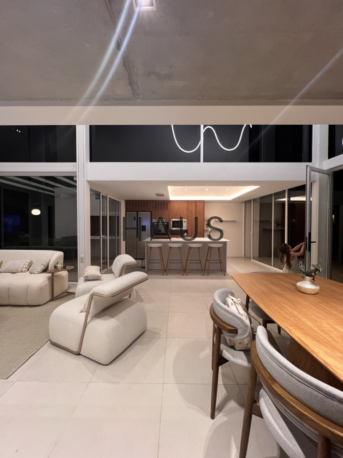 Casa ID.193 - Casa a estrenar, precio en pozo. Barrio Privado Solanas. Punta Ballena.