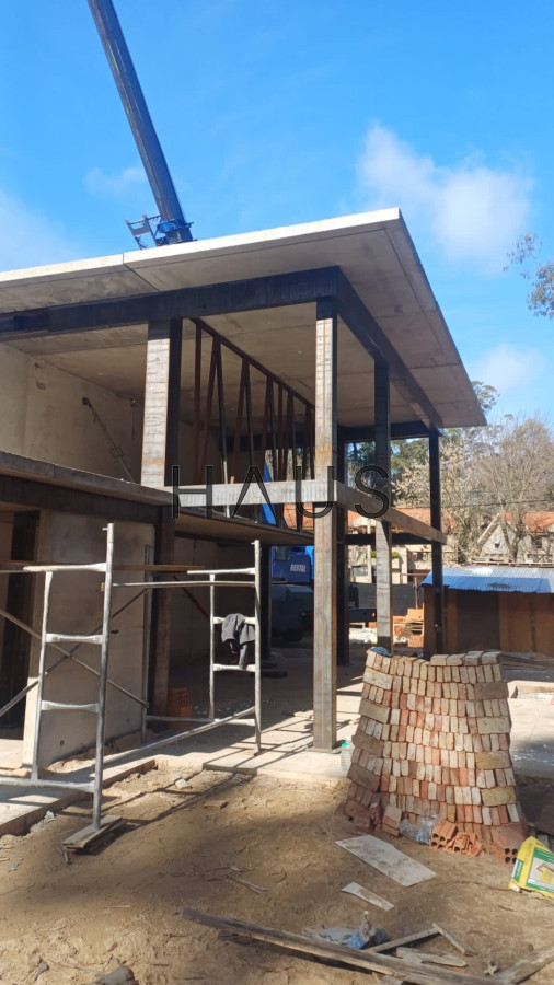 Casa ID.193 - Casa a estrenar, precio en pozo. Barrio Privado Solanas. Punta Ballena.