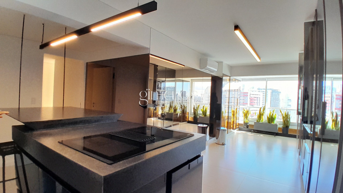 Apartamento ID.566 - Amplio apartamento en Primera línea de playa brava. PUNTA del Este. Alquiler de verano 