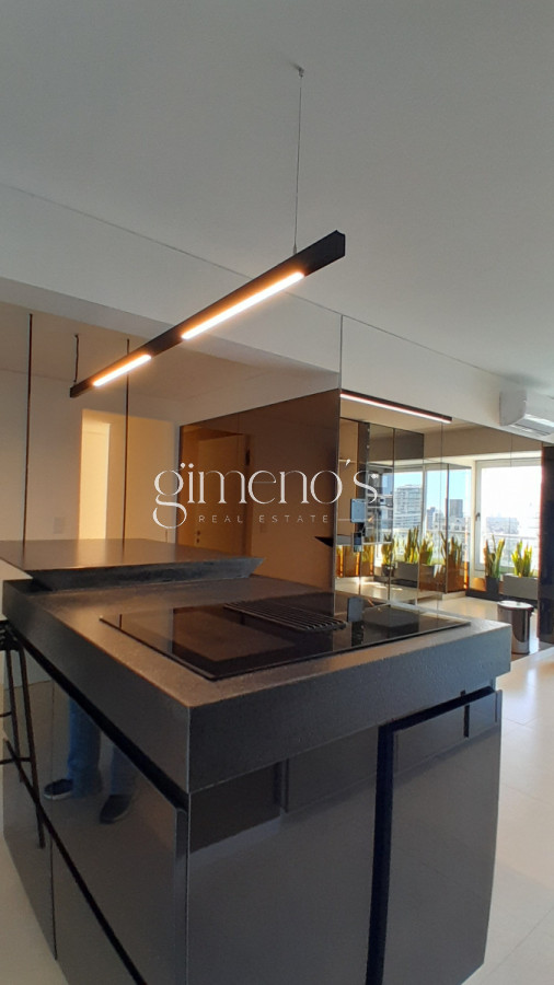 Apartamento ID.566 - Amplio apartamento en Primera línea de playa brava. PUNTA del Este. Alquiler de verano 