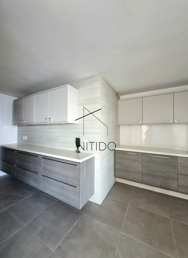 Apartamento ID.270 - Amplio apartamento a estrenar, 150m2, edificio con buenos servicios, para disfrutar todo el año. 