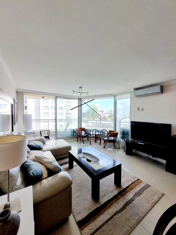 Apartamento ID.78 - Apto sobre Roosevelt de 3 dormitorios 