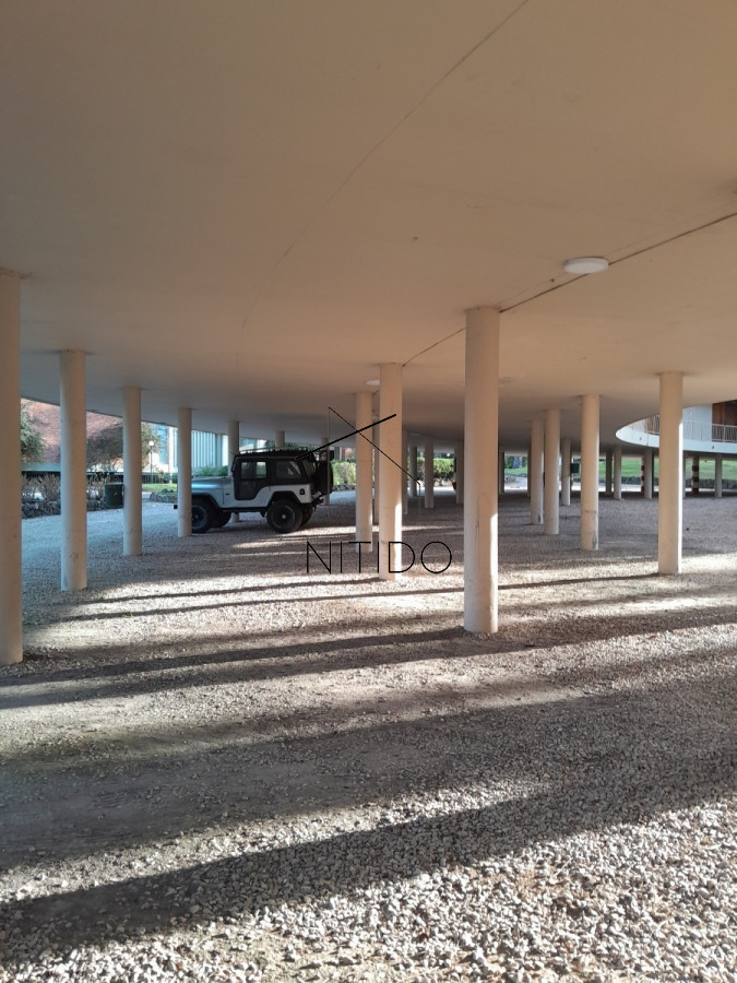 Apartamento ID.513 - Apartamento en venta de 1 dormitorio y medio. Playa mansa. Punta del Este.