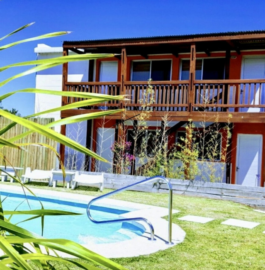 Apartamento ID.442 - Atención inversores, se vende complejo de 8 apartamentos en Punta Negra. Funcionando todo el año, ocupación casi del 100% en verano. 