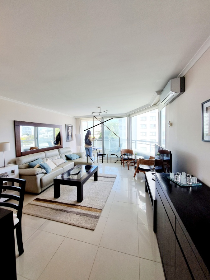 Apartamento ID.78 - Apto sobre Roosevelt de 3 dormitorios 